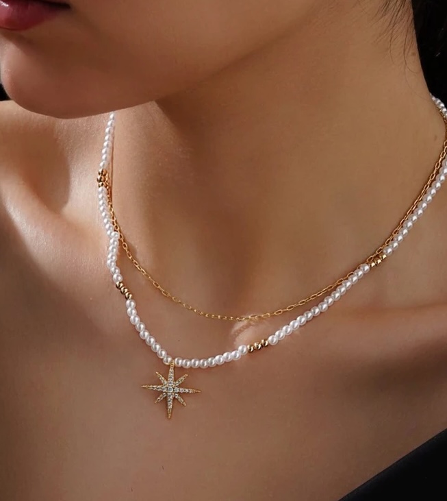 گردنبند زنانه ستاره و مروارید طلایی دو رج