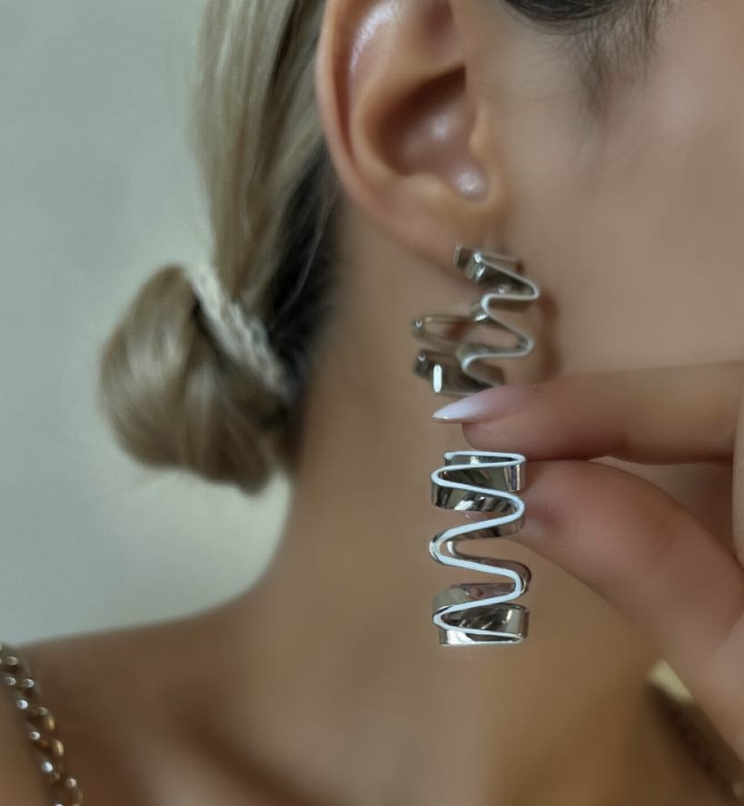 گوشواره زنانه طرح زیگزاگ کوپر آبکاری رادیوم ضد حساسیت و شیک