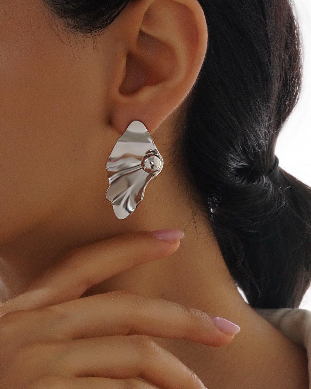 گوشواره زنانه آبکاری رادیوم | شیک و ضد حساسیت